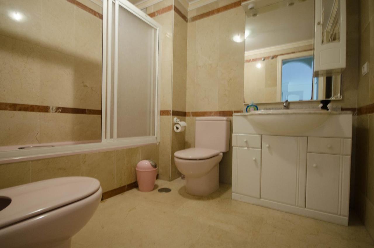 Aparment Neptuno- Located On The Promenade A Few Metres From The Beach. Estepona Luaran gambar