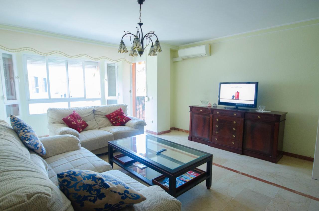 Aparment Neptuno- Located On The Promenade A Few Metres From The Beach. Estepona Luaran gambar