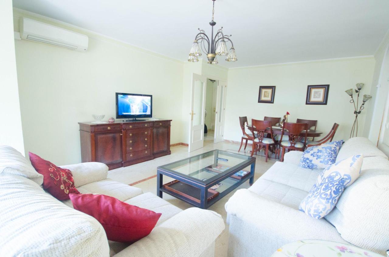 Aparment Neptuno- Located On The Promenade A Few Metres From The Beach. Estepona Luaran gambar