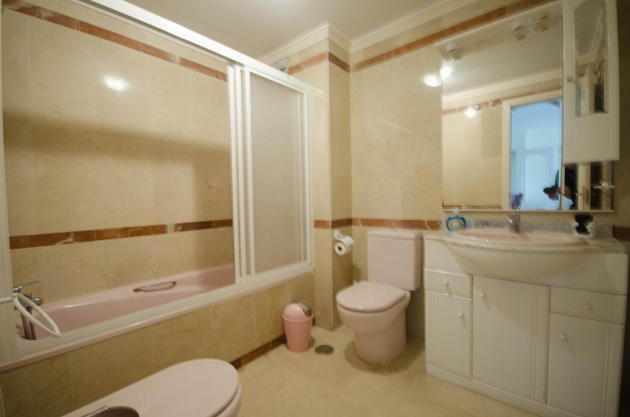 Aparment Neptuno- Located On The Promenade A Few Metres From The Beach. Estepona Luaran gambar