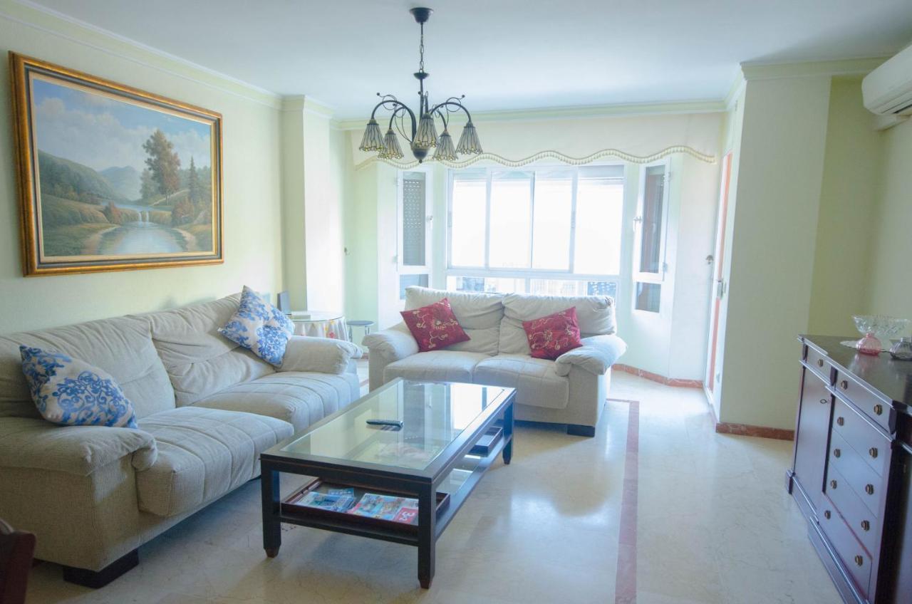 Aparment Neptuno- Located On The Promenade A Few Metres From The Beach. Estepona Luaran gambar